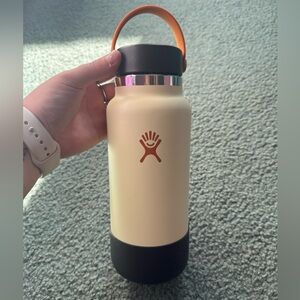 yellow hydro flask